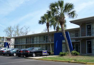 University Lofts, LLC in Tallahassee, FL - Foto de edificio - Building Photo