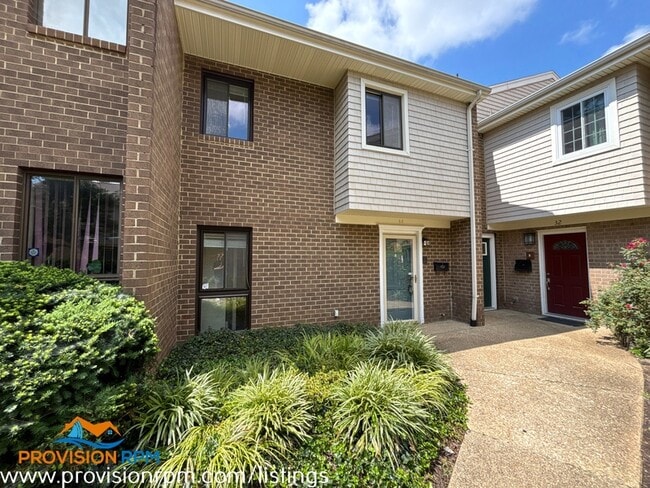 property at 36 Gentry Ct