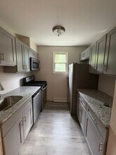 4412 Falls Bridge Dr in Baltimore, MD - Building Photo - Building Photo