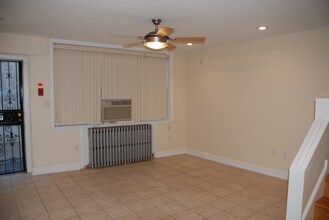1103 E Passyunk Ave in Philadelphia, PA - Building Photo - Building Photo