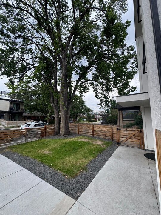 1310 Zenobia St in Denver, CO - Building Photo