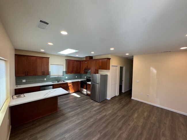 1101 Cobb in San Mateo, CA - Building Photo - Building Photo