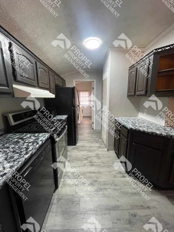 6043 4th St in Romulus, MI - Building Photo - Building Photo