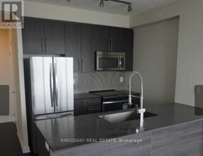510-2510 Curran Place in Mississauga, ON - Building Photo - Building Photo