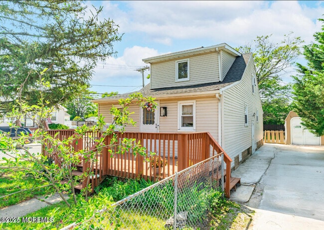 property at 137 Seabreeze Way