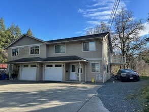 2972 Cliffs Rd in Duncan, BC - Building Photo - Building Photo