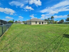 134 SE 12th St in Cape Coral, FL - Building Photo - Building Photo