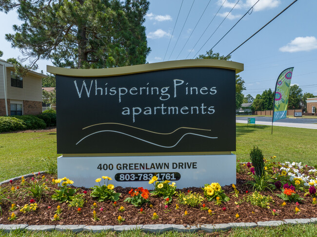 Whispering Pines in Columbia, SC - Foto de edificio - Building Photo