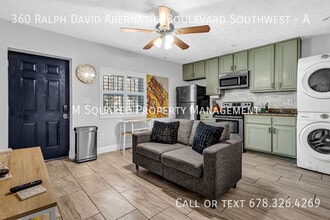 360 Ralph David Abernathy Blvd SW in Atlanta, GA - Foto de edificio - Building Photo