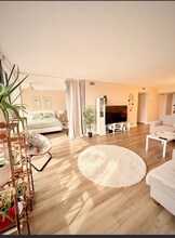 1000 Parkview Dr, Unit 1007 in Hallandale Beach, FL - Foto de edificio - Building Photo