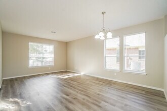 21902 Willow Shadows Dr in Tomball, TX - Building Photo - Building Photo