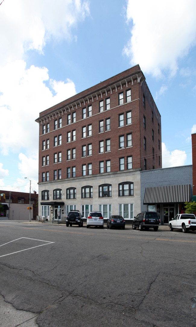 Wilrik Hotel Apartments in Sanford, NC - Foto de edificio - Building Photo