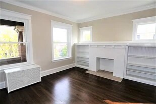 1437 W Carmen Ave in Chicago, IL - Building Photo