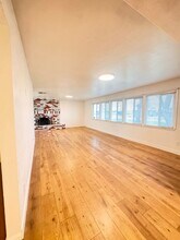 1856 Wegis Ave in Bakersfield, CA - Building Photo - Building Photo