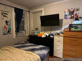 211 Park Dr, Unit 1 in Boston, MA - Building Photo