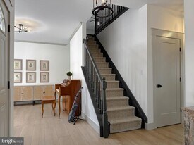 23185 Pembrook Dr in Hollywood, MD - Building Photo