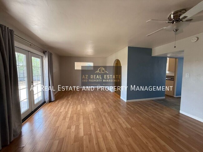 1725 S Farmer Ave in Tempe, AZ - Building Photo - Building Photo