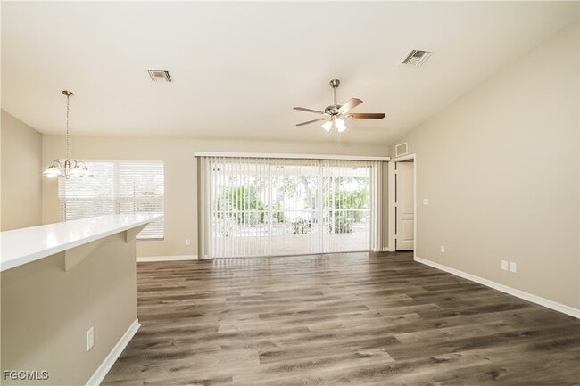 1001 NW 19th St in Cape Coral, FL - Building Photo - Building Photo