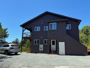 860 Stagecoach Ln in Port Orford, OR - Building Photo - Building Photo