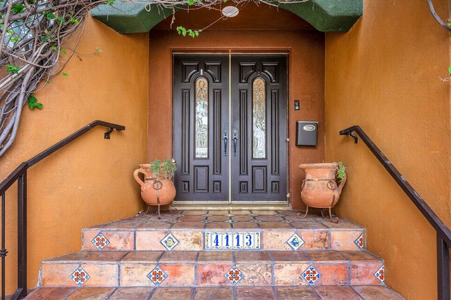 4113 Highland Ave in Manhattan Beach, CA - Foto de edificio - Building Photo