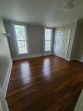 211 N. New St., Apt. 4, Unit 4 in Kirksville, MO - Building Photo - Building Photo