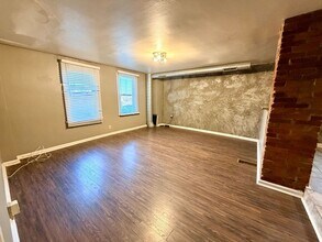 19 Kosciusko Way in Pittsburgh, PA - Building Photo - Building Photo