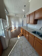 102 E Michigan Ave, Unit 2 in Marshall, MI - Building Photo - Building Photo