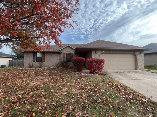 property at 906 Zed Tennis St