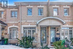 25 Hounslow Ave in Toronto, ON - Building Photo