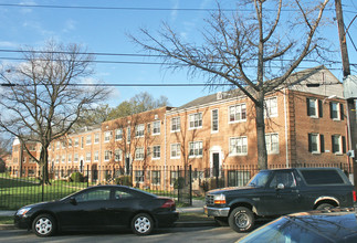 Mayfair Mansions in Washington, DC - Building Photo - Building Photo