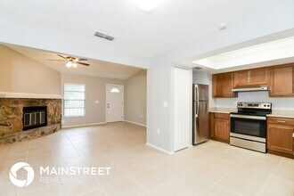 4308 99th Ave E in Parrish, FL - Building Photo - Building Photo