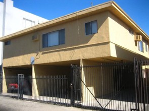 Cedros Apartments in Panorama City, CA - Building Photo - Building Photo