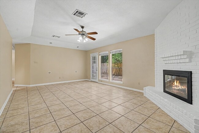 property at 7315 Foxside Ln