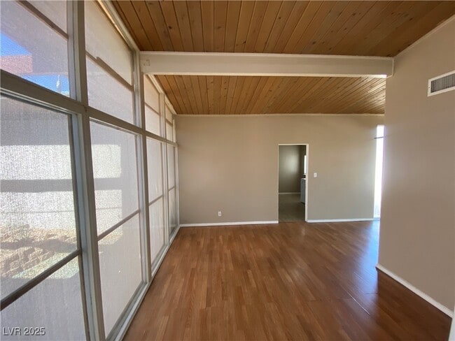 property at 4512 Exposition Ave