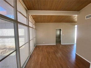 4512 Exposition Ave in Las Vegas, NV - Building Photo - Building Photo