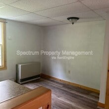 107 Thomas McClellan Rd in Farmington, ME - Building Photo - Building Photo