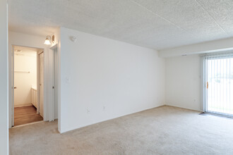 Riverside Village Apartments in Clinton Township, MI - Building Photo - Interior Photo