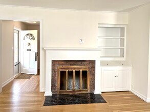 6 Arnold St in Greenwich, CT - Building Photo - Building Photo