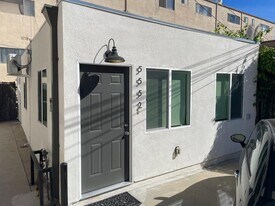 5550 Sierra Vista Ave in Los Angeles, CA - Building Photo