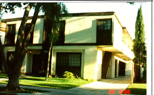 583 Palm Dr in Glendale, CA - Building Photo - Building Photo