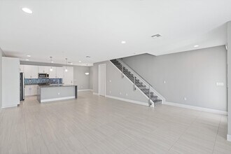 3748 Lambert Ave in West Palm Beach, FL - Building Photo - Building Photo