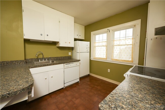 property at 461 Huntington Ave