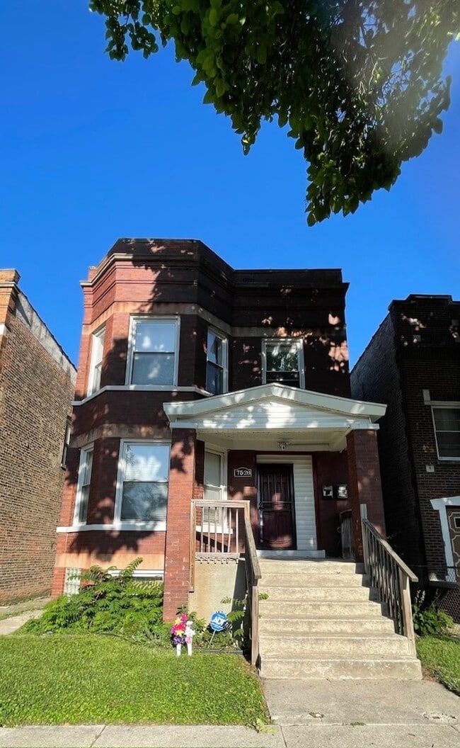 property at 7528 S Peoria St
