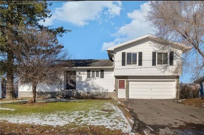 7 Hudson Pl in Ithaca, NY - Building Photo - Building Photo