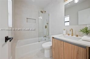 185 NE 106th St in Miami Shores, FL - Foto de edificio - Building Photo