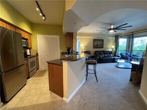 12920 Positano Cir in Naples, FL - Foto de edificio - Building Photo