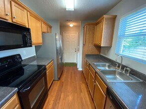 450 Bridgewater Way in Athens, GA - Building Photo - Building Photo