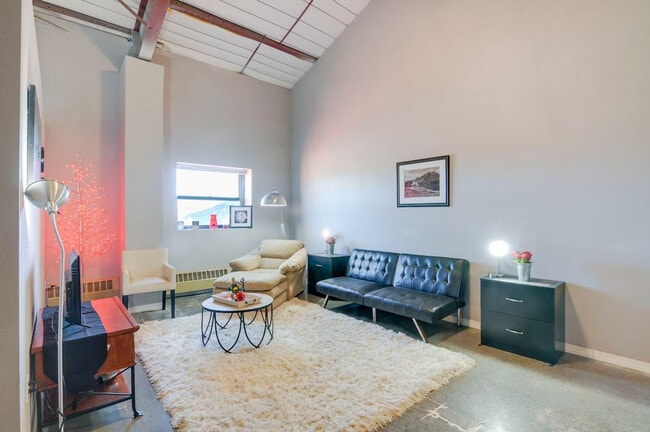 property at 800 Oak St