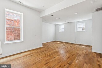 2529 Frankford Ave in Philadelphia, PA - Building Photo - Building Photo