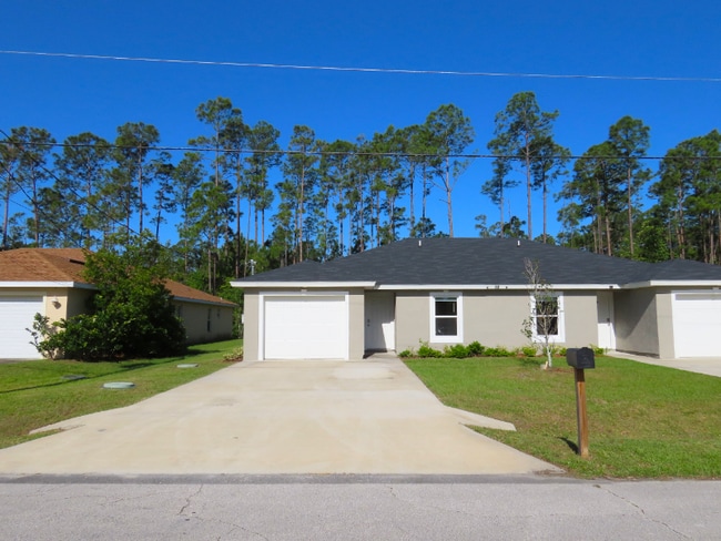 32 Riddle Dr in Palm Coast, FL - Building Photo - Building Photo
